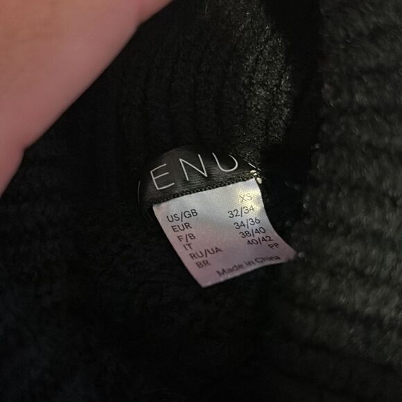 Thick Turtle Neck - Picture 5 of 5